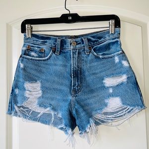Abercrombie & Fitch Annie High Rise Short